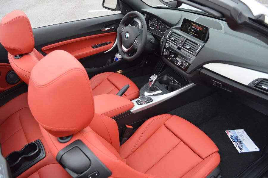 BMW 228i Convertible 2015 года  (фото 16 из 24)